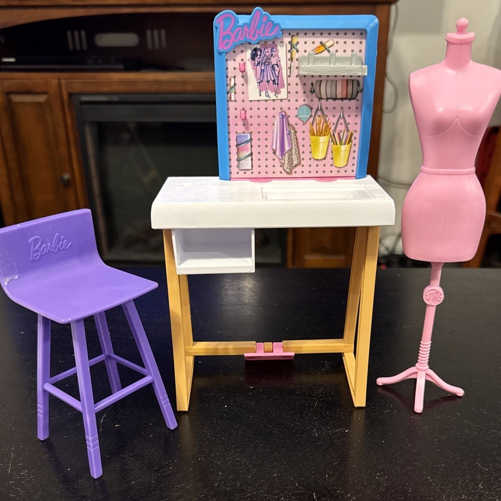Barbie Doll Furniture Fashion Design Studio Work Station Chair Mannequin Parts